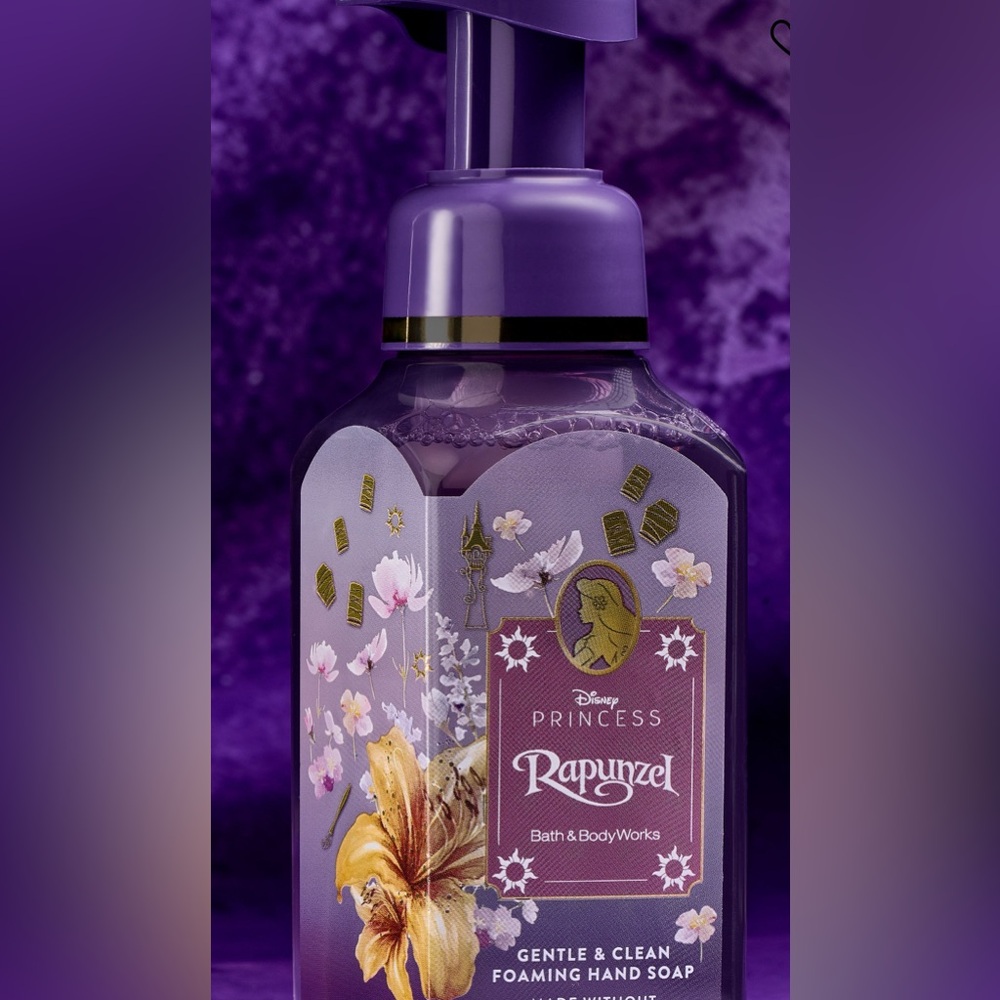 Bath and body works Disney Rapunzel gentle and clean foaming hand soap - Picture 2 of 3